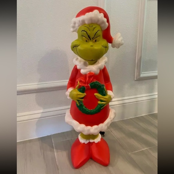 Gemmy Grinch w Wreath 24